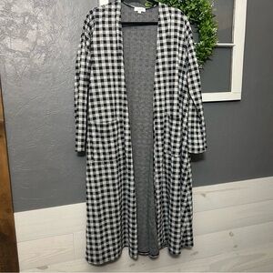 LuLaRoe Black and grey grunge Plaid Cape longline large duster